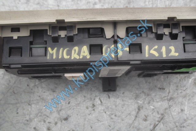 panel kúrenia na nissan micru k12