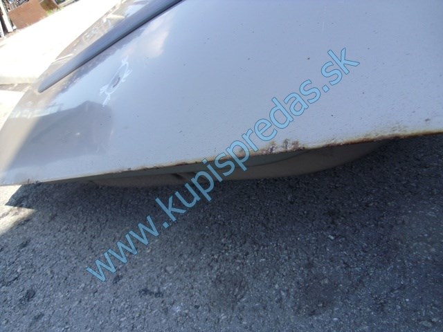 ľavé predné dvere na ford focus 1, náhradné diely na ford focus