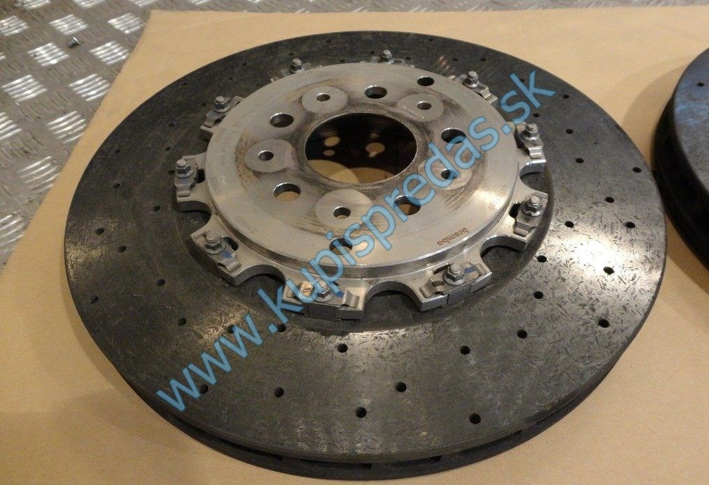 Keramické brzdové kotúče + Brembo strmene FERRARI 599 GTB FIORANO F1