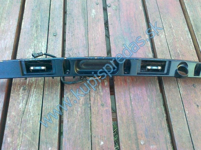 Lišta zadného kufra s osvetlením špz BMW 3 E46 CABRIO