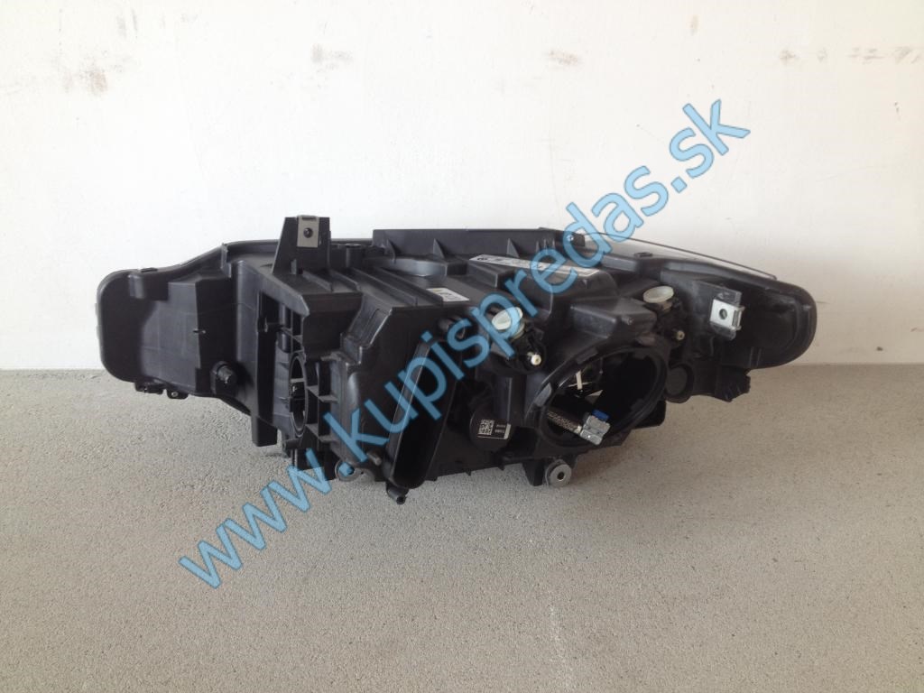 Predné Bi Xenon svetlo pravé BMW 3 F30 F31
