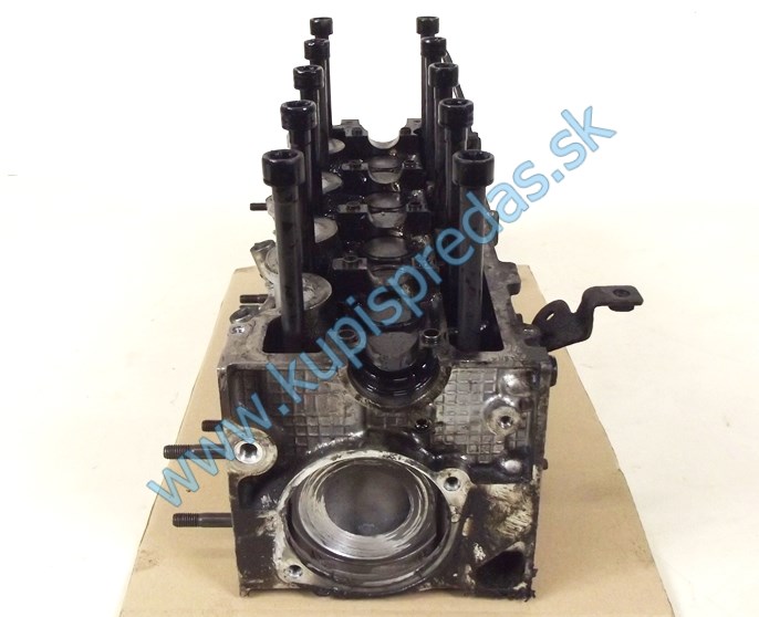 Hlava motora OPEL ZAFIRA B 1.9 CDTI Z19DT 120k 