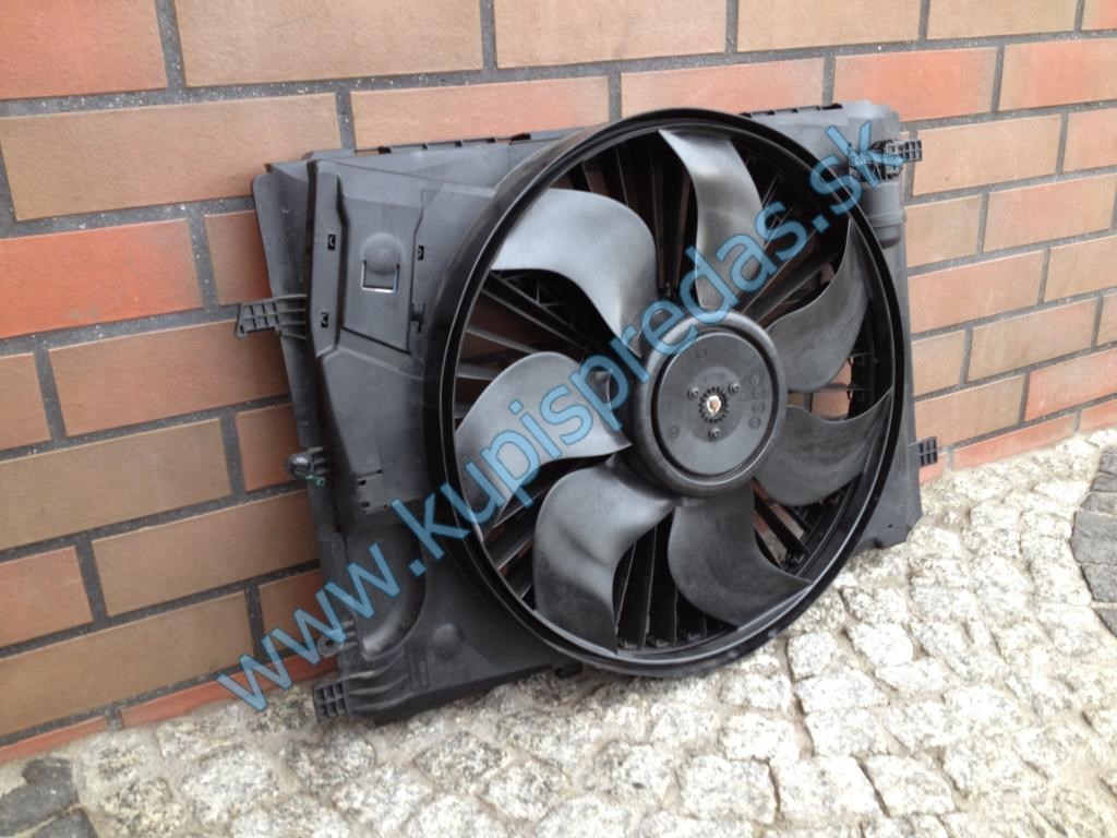 Ventilátor chladiča MERCEDES C W204