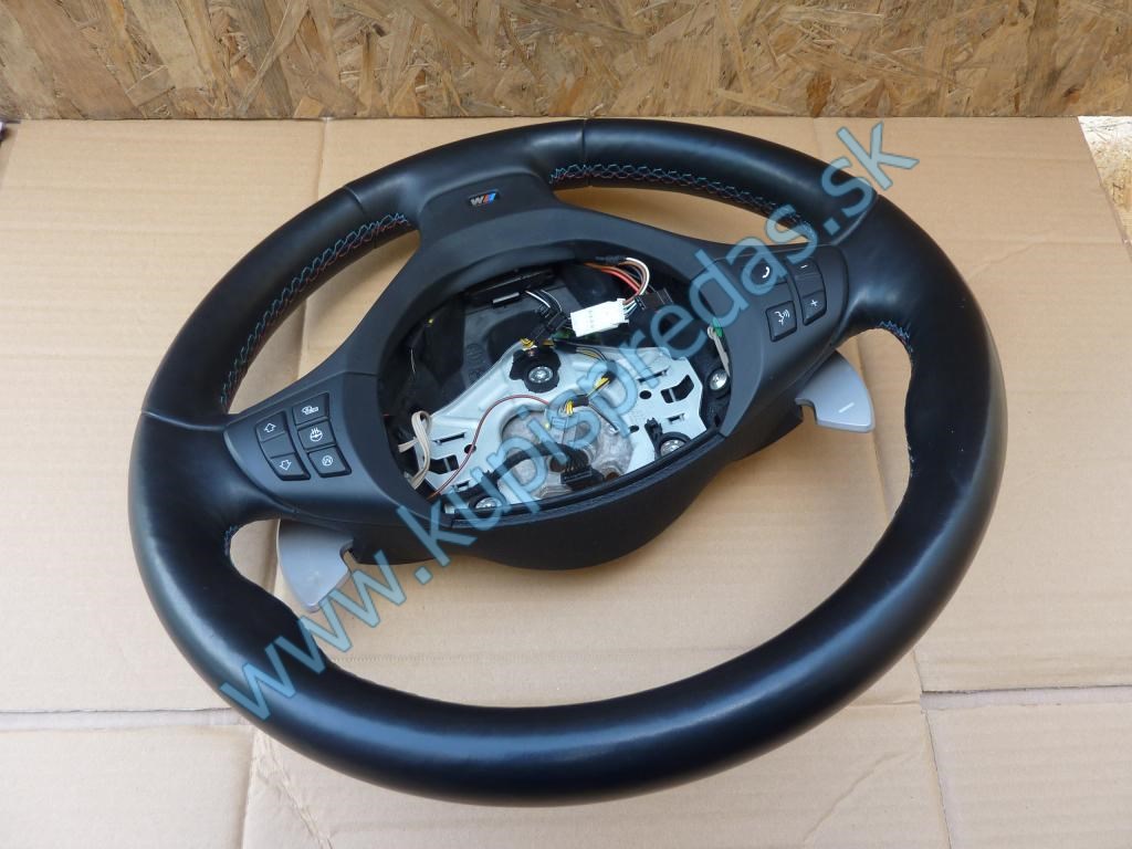 Vyhrievaný volant s lopatkami sekvenčného radenia BMW X5 E70 / X6 E71