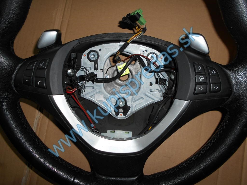 Vyhrievaný volant s lopatkami sekvenčného radenia BMW X5 E70 X6 E71