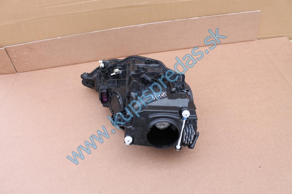 Predné ľavé Xenon svetlo AUDI A3 8V