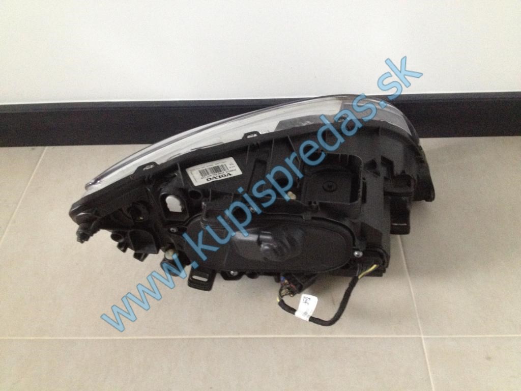 Predné ľavé H7 svetlo VOLVO S60 V60  