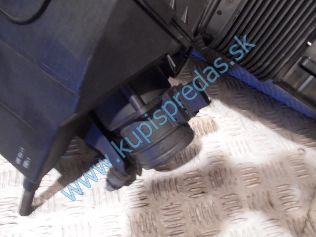 Obal vzduchového filtra AUDI A6 4F0 2.0 TDI
