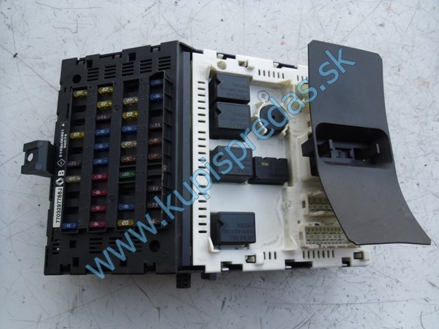 poistková skrinka na renault megane scénic 1,6i 8V, autodiely na renault scénic, 