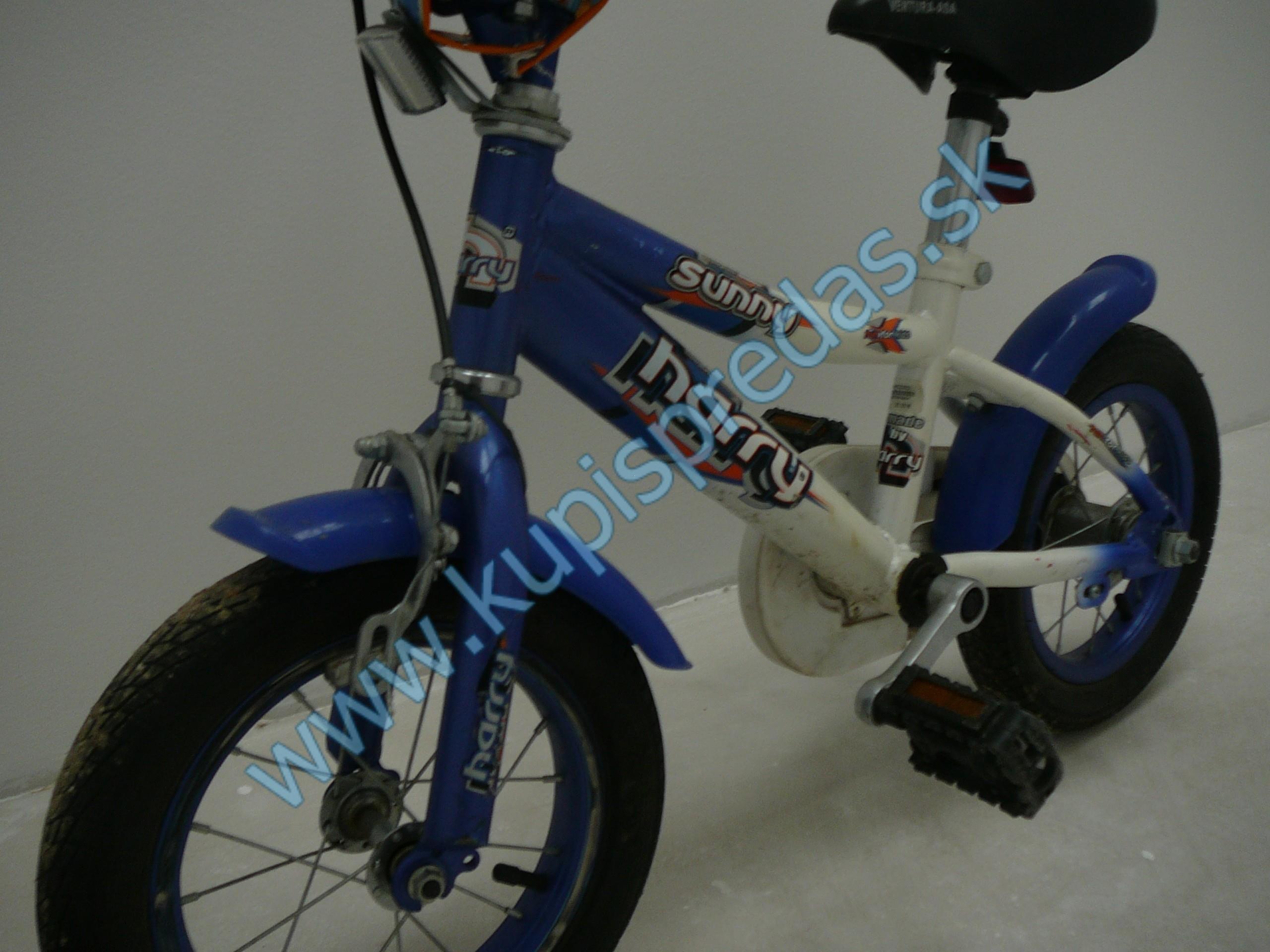 Predám detský bicykel s pomocnými kolieskami-modrý.