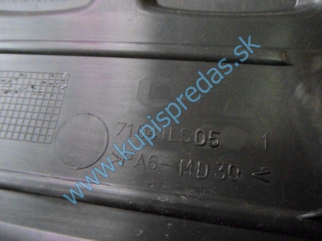 horný kryt na motor na opel corsu D lift 1,2i, 55561431