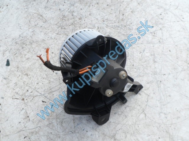 ventilátor kúrenia na opel corsu D lift, 13335075