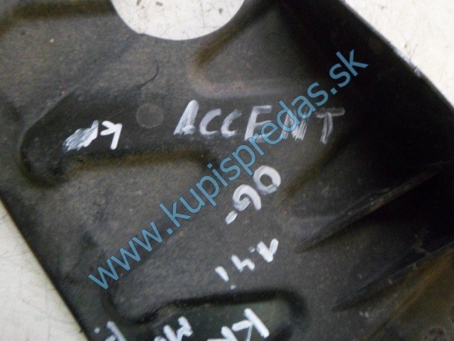 pravý spodný kryt na motor, na hyundai accent 1,4i, 29120-1600