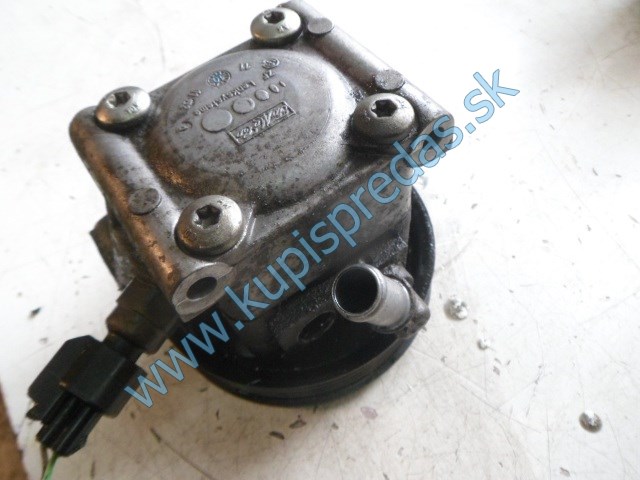 servočerpadlo na ford focus 2 lift 1,6i 16V, 4M51-3A696-AE