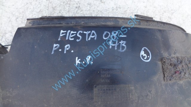 pravý predný podblatník na ford fiestu mk7, 8A61-16114-B