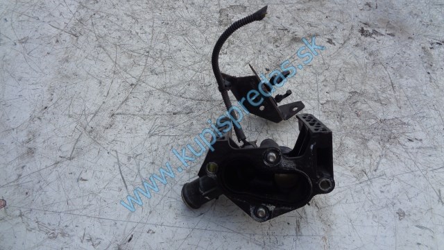 obal na termostat na ford fiestu mk7 1,4i, 7M5G8K556