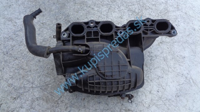 sacie potrubie na hyundai i30 1,4i, sanie, 