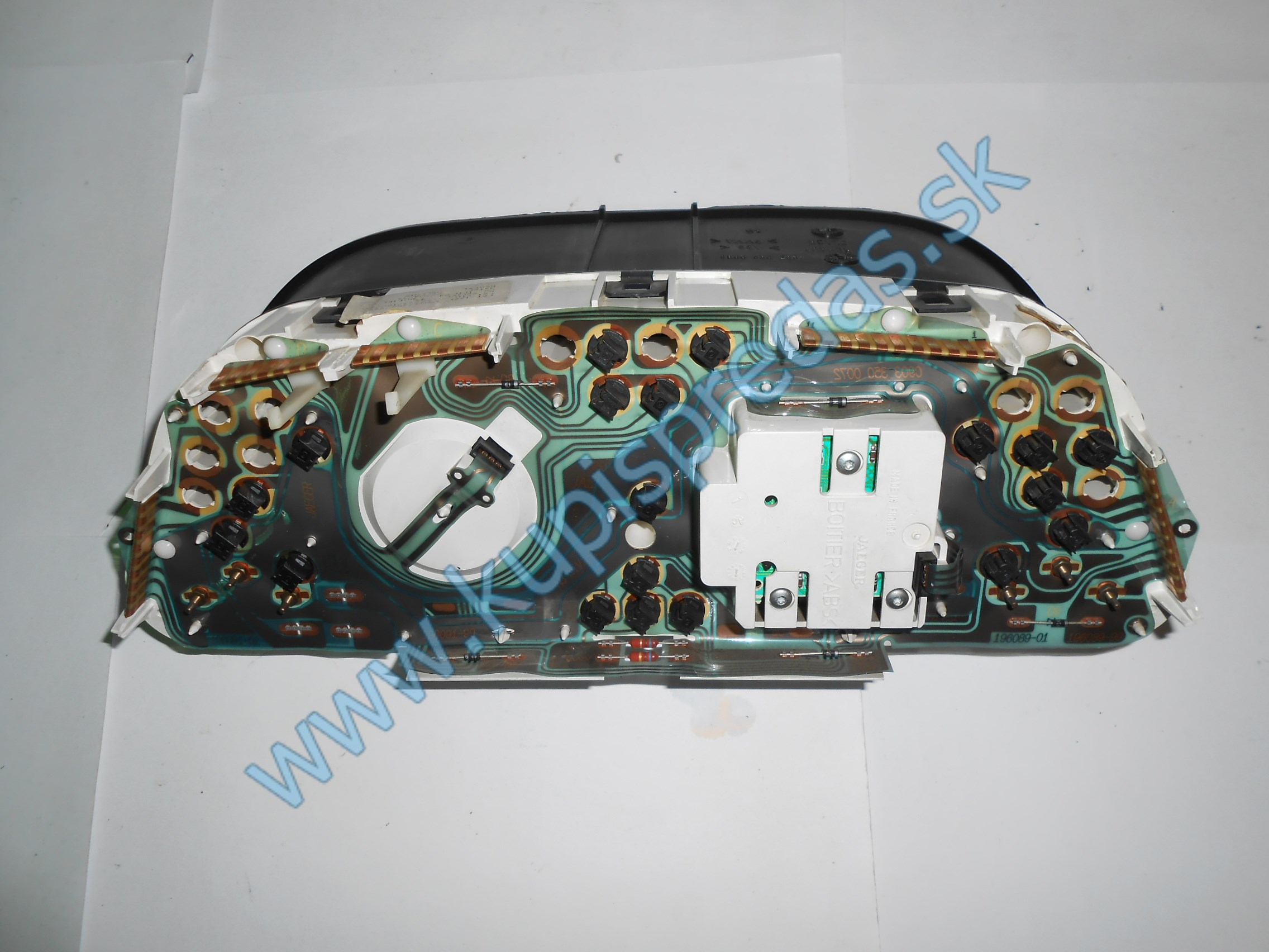 Budiky Peugeot 306 / s hodinkami /