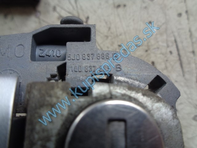 ľavá predná vonkajšia kľučka na dvere na škodu fábiu 2, 5J0837886B