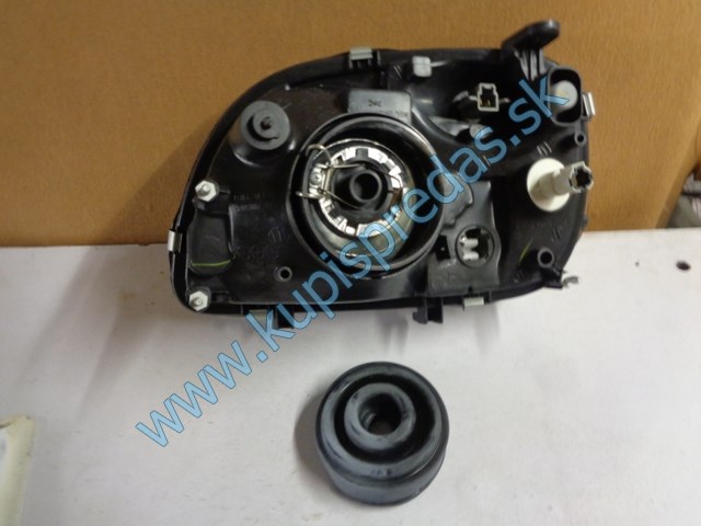 pravé predné svetlo na nissan micru k11 lift, 2706100-E
