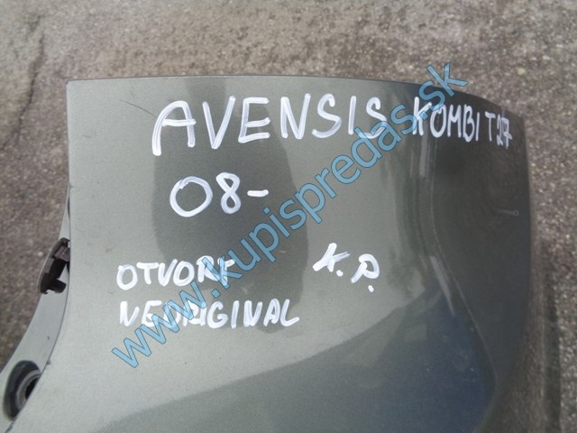 zadný nárazník na toyotu avensis T27 kombi, 52159-05160
