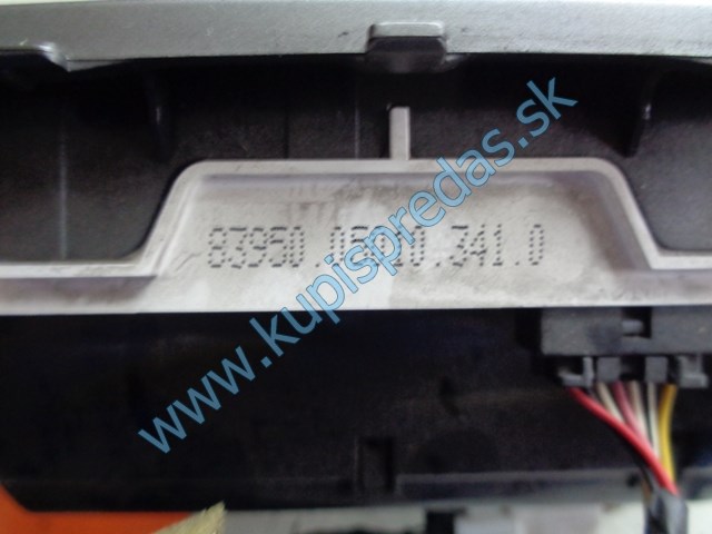 popolník na toyotu avensis t27, stredový panel, 83950-05010