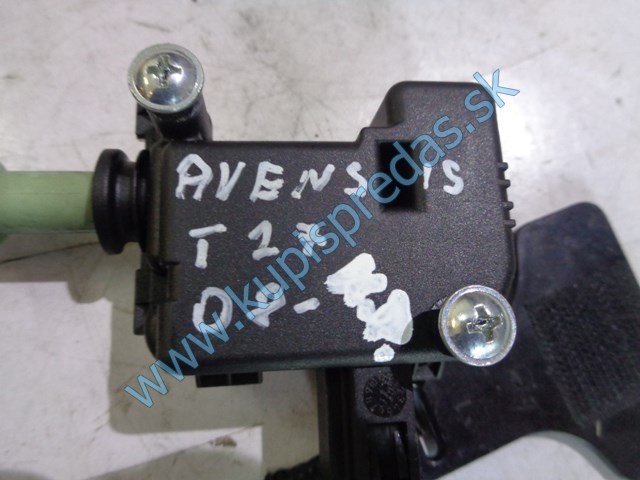 motorček na otváranie nádrže na toyotu avensis T27, 77030-05030