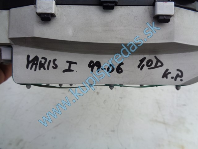 tachometer na toyotu yaris I, 374G, denso, LH, 