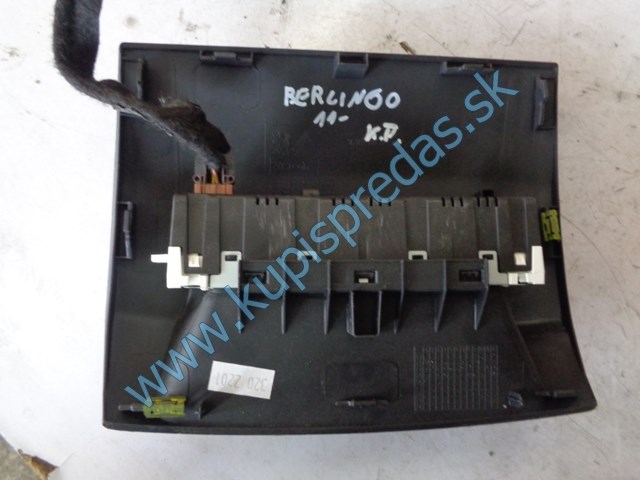 stredový displej na citroen berlingo III, 9809842880