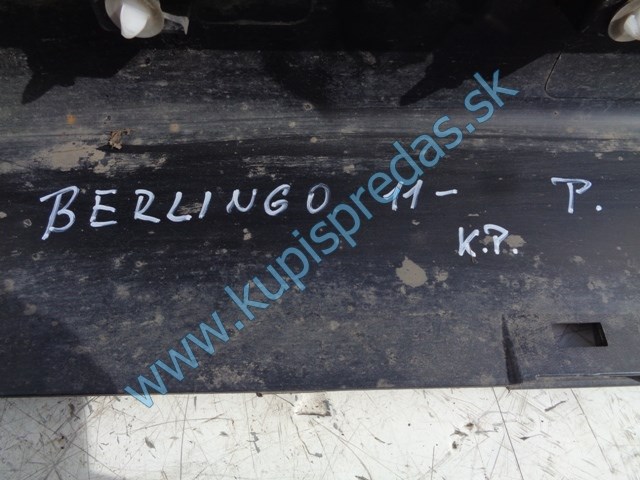 pravý plastový kryt prahu na citroen berlingo III, 9685800677