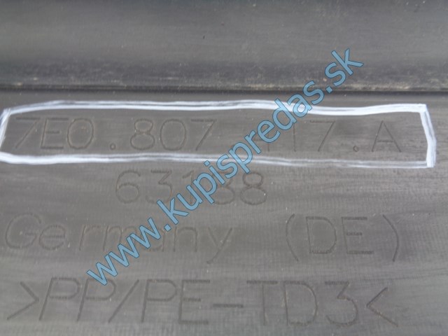 zadný nárazník na vw volkswagen transporter t5, 7E0807417A