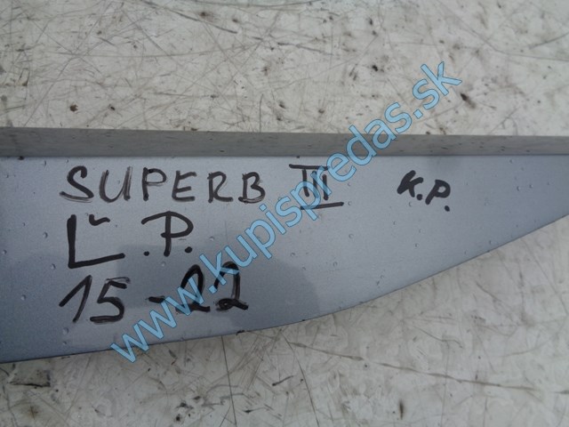 ľavá predná lišta na dvere na škodu superb III, 3V0854939