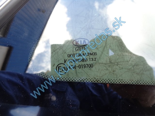 pravé zadné sklo do karosérie na kiu ceed II kombi, 