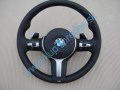 Vyhrievaný volant s lopatkami sekvenčného radenia BMW X5 F15 M-Packet 