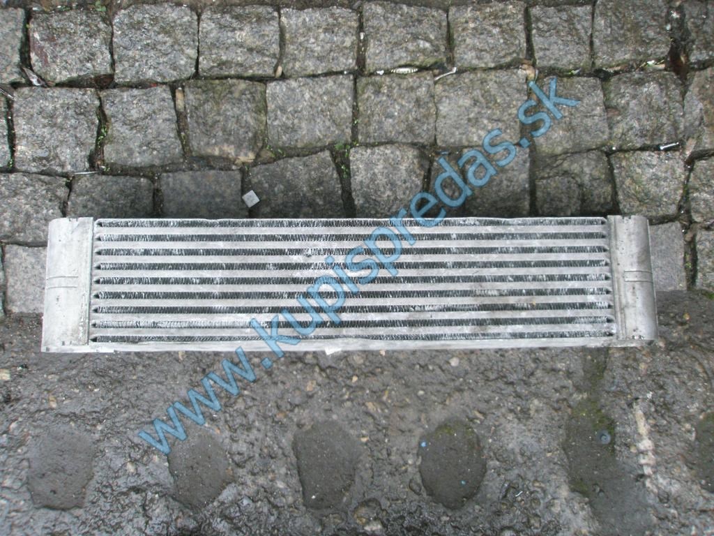 Intercooler - chladič vzduchu BMW 7 E65 3.0D M57N