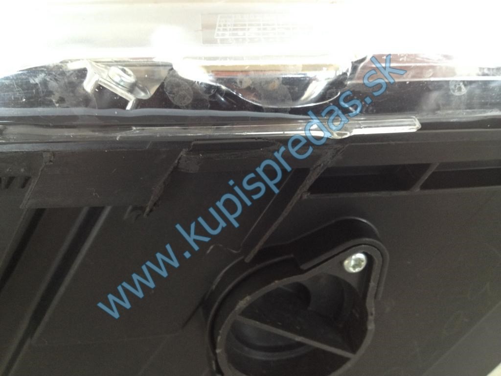 Predné svetlo pravé MERCEDES ML KLASSE W166  H7
