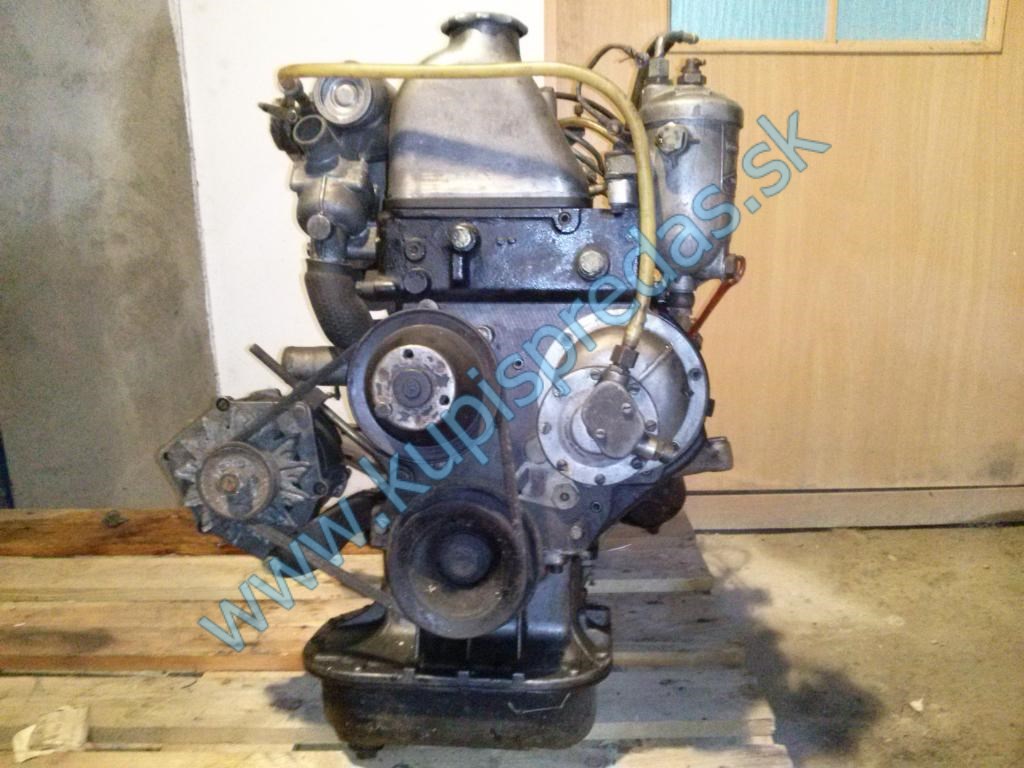 Motor Mercedes 190D OM621