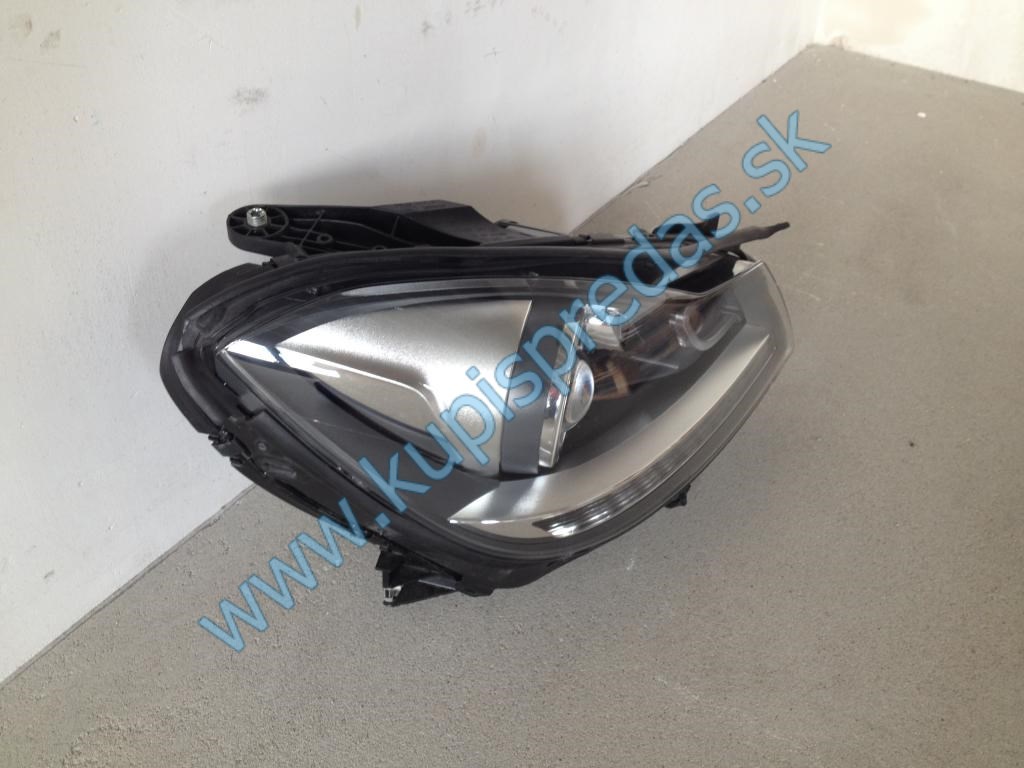 Predné pravé Xenon LED ILS svetlo MERCEDES C W204