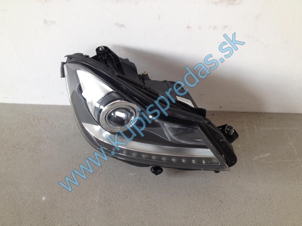 Predné pravé Xenon LED ILS svetlo MERCEDES C W204