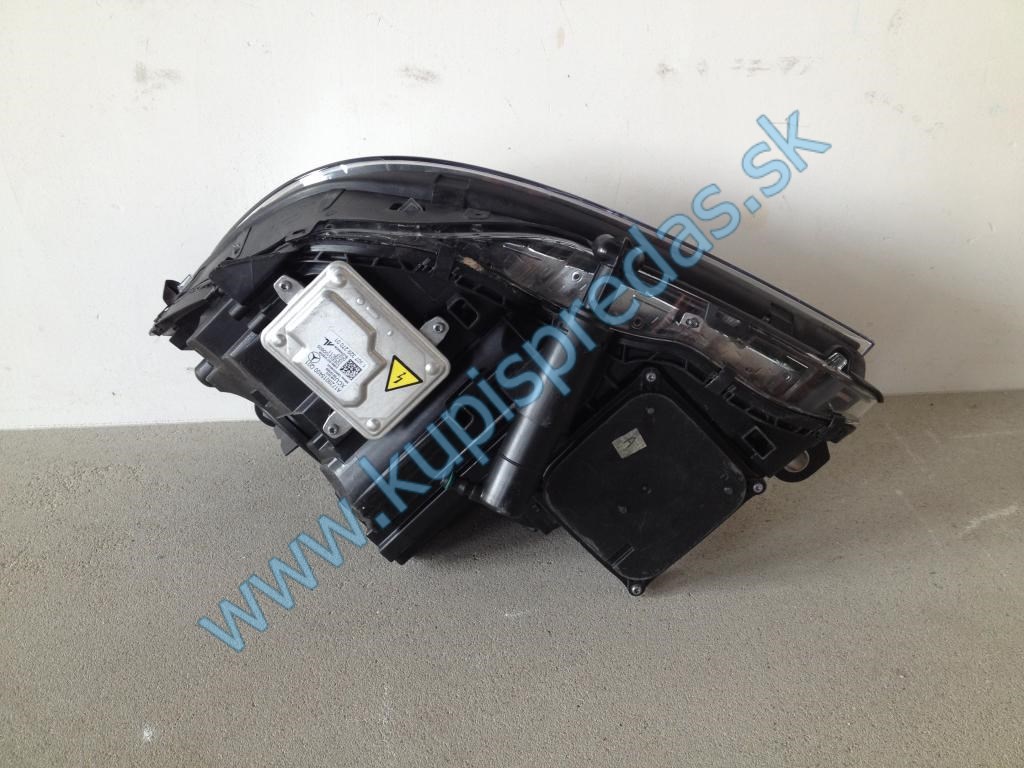 Predné pravé Xenon LED ILS svetlo MERCEDES C W204