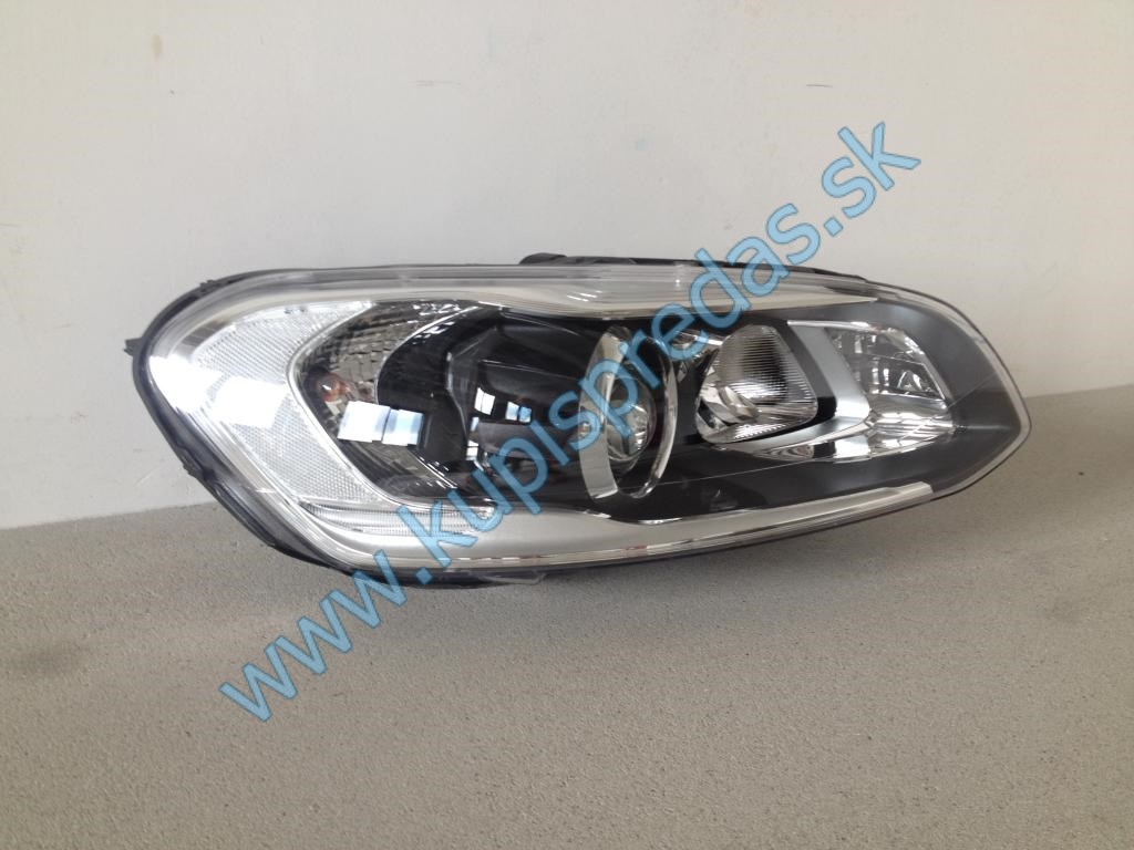 Predné pravé XENON svetlo VOLVO XC60
