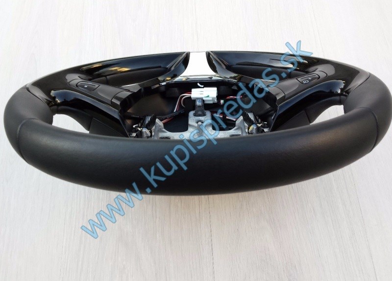 Volant RENAULT CAPTUR / CLIO IV