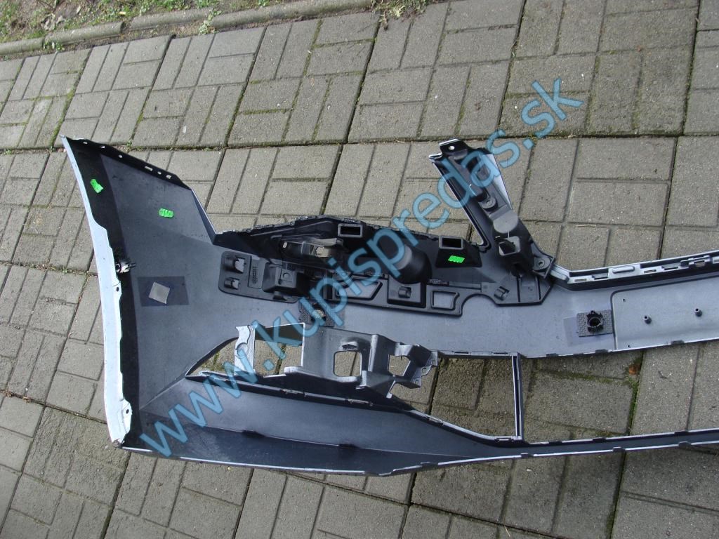 Predný nárazník ŠKODA SUPERB 3