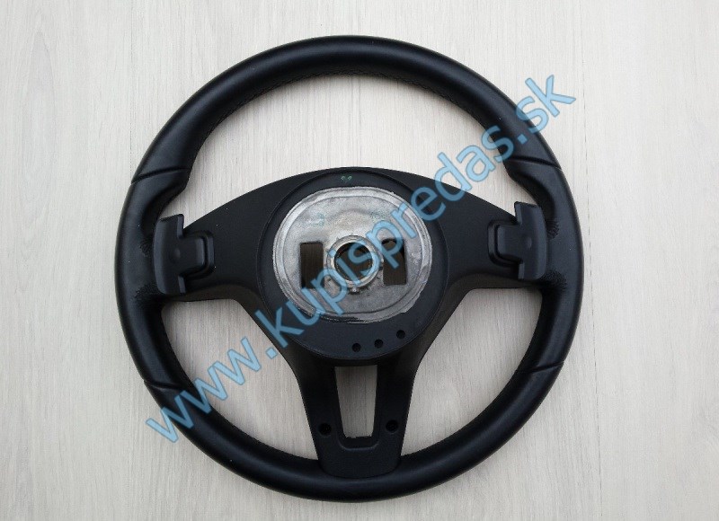 Volant s lopatkami sekvenčného radenia Mercedes C W204 AMG / E A207 / CLS / CLC