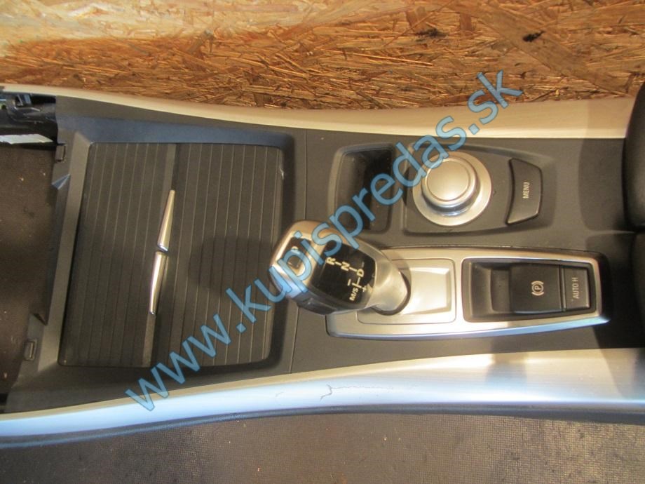 Stredová opierka-podloketník BMW X5 E70  