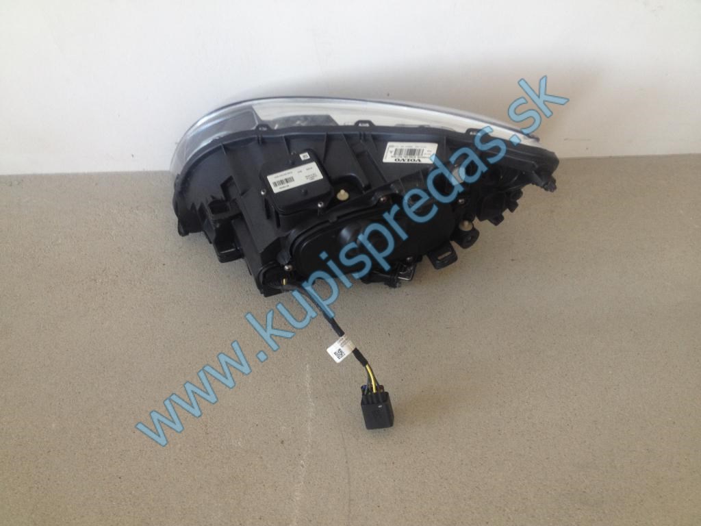 Predné pravé Xenon svetlo VOLVO S60 V60