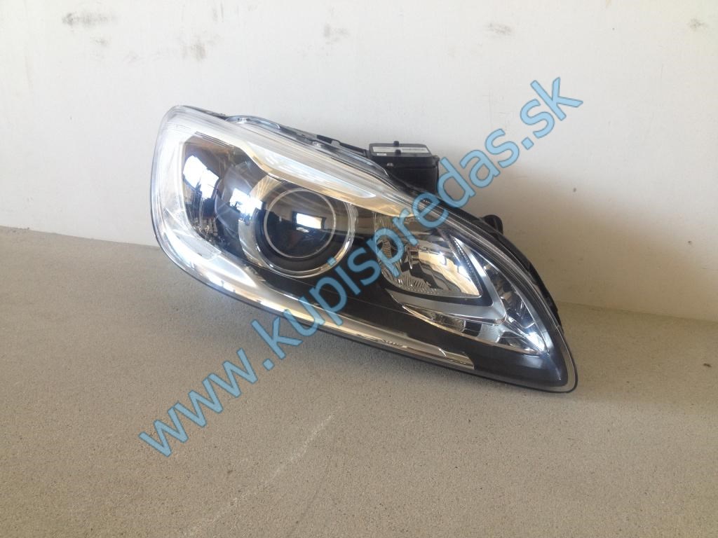 Predné pravé Xenon svetlo VOLVO S60 V60