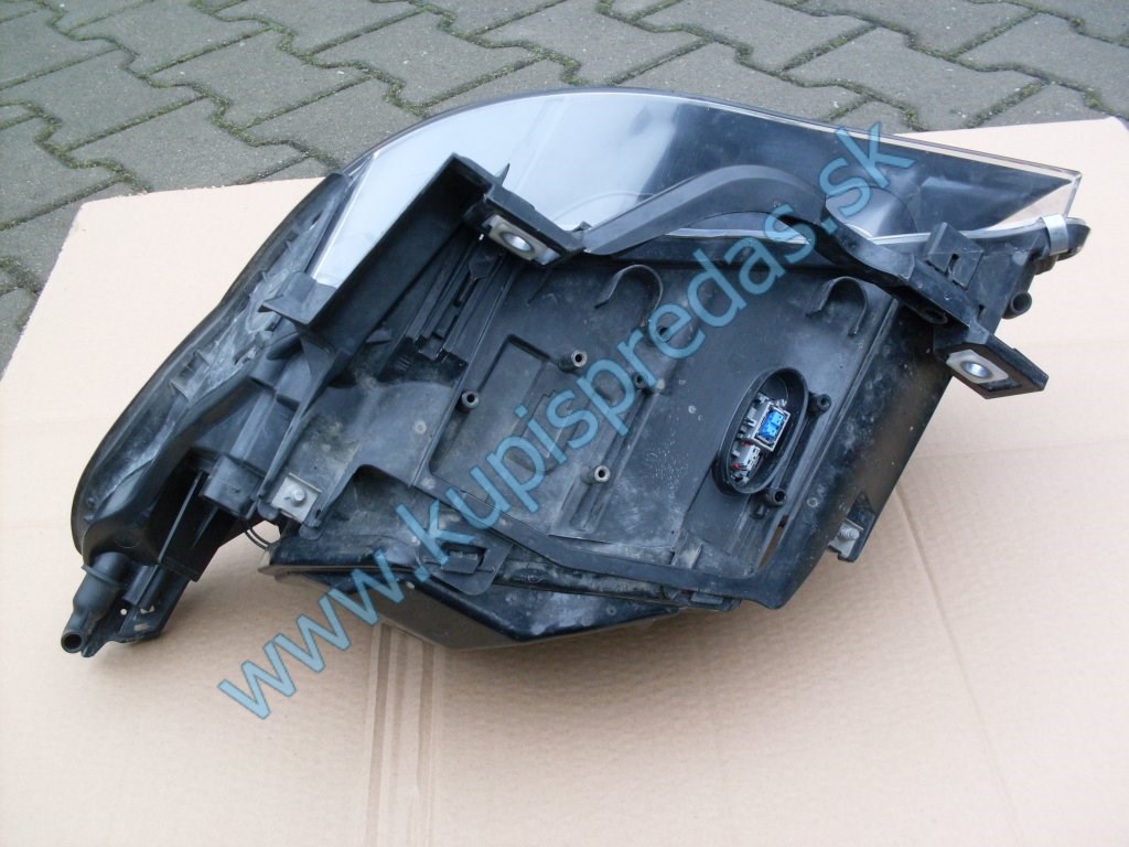 Predné pravé Xenon svetlo BMW 5 E60 E61 LCI