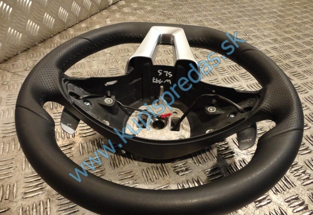 Volant s lopatkami sekvenčného radenia MERCEDES SLS W197