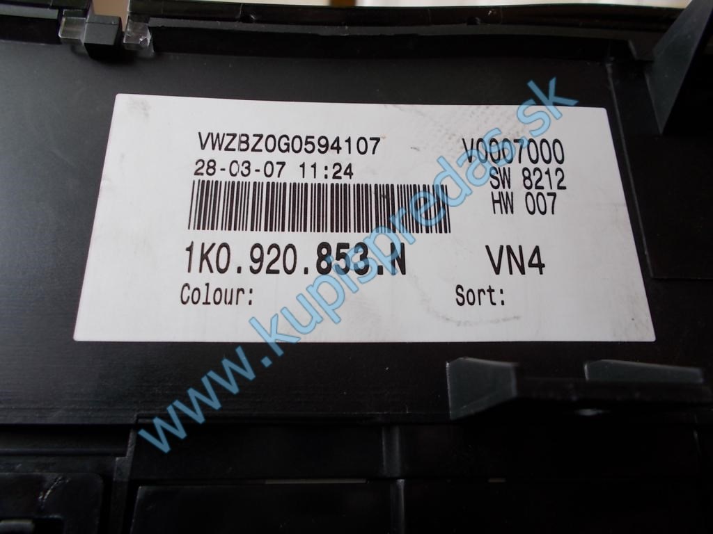 Prístrojový panel VW GOLF 5 